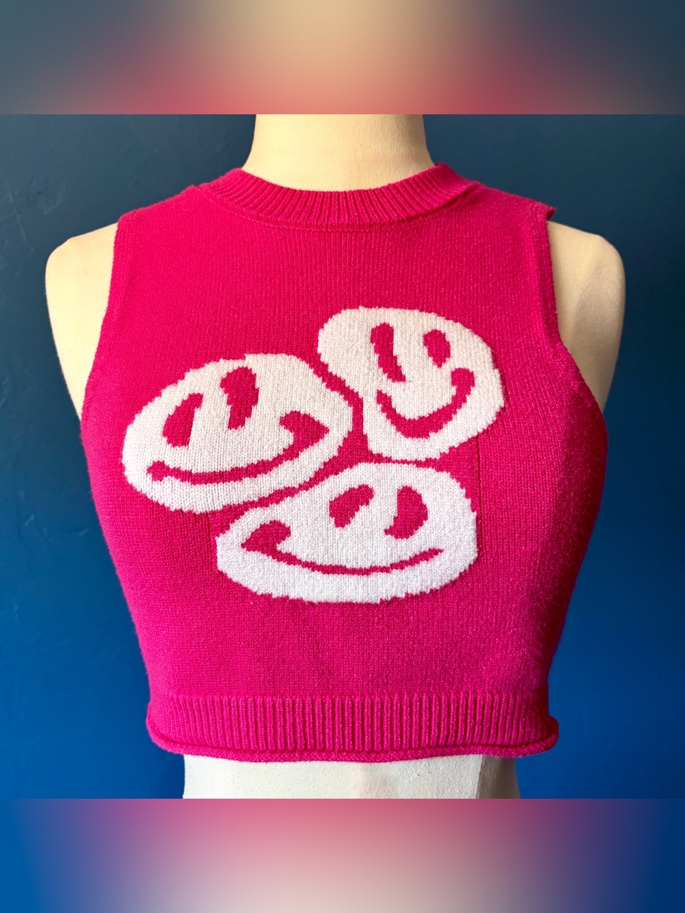 Copper Closet Pink Smiley Face Sweater Vest Size XS 0 2 Stretch Cropped Y2K Cute